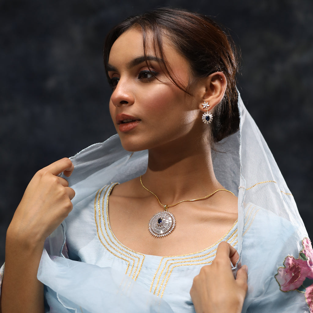 Radiant Rays Pendant Set (Gold)