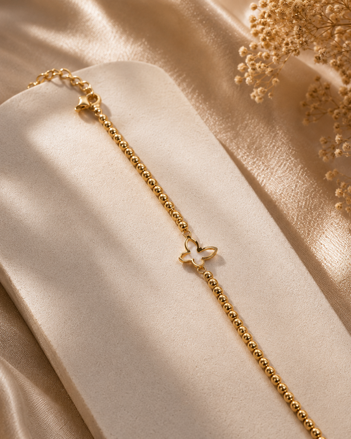 Clover Pearl Charm Bracelet