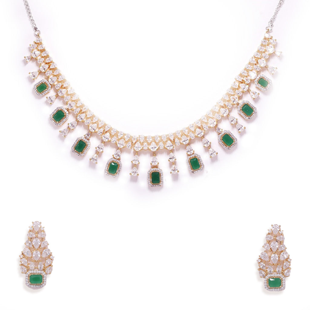 Dreamy Droplets Necklace with Earrings of Green Color.