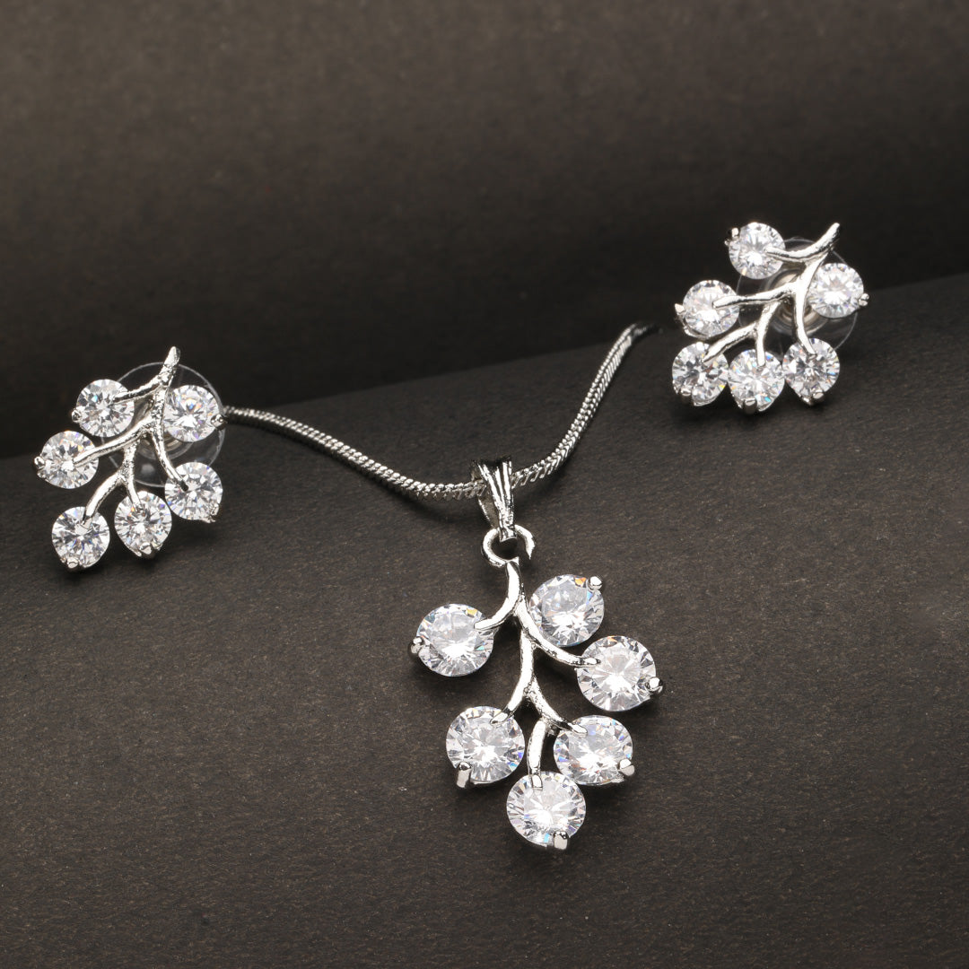 Eternal Blossom Pendant Set (Rodium) with Earrings.