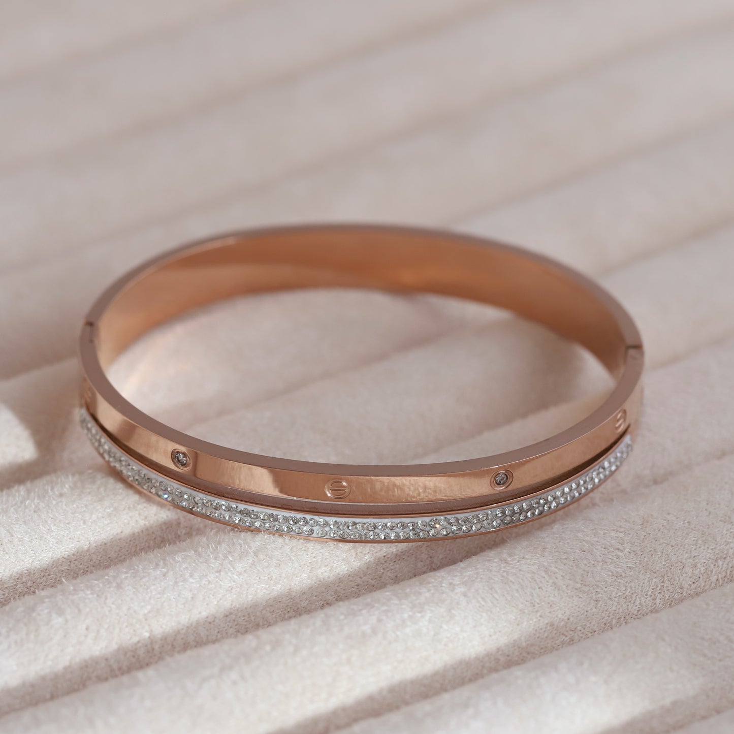 Rose Radiance – 18K Rose Gold PVD Crystal Bangle