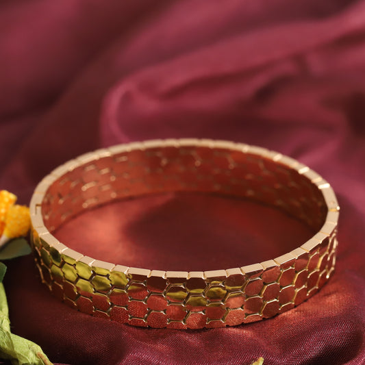 Luna Glow – 18K Rose Gold PVD Sleek Bangle
