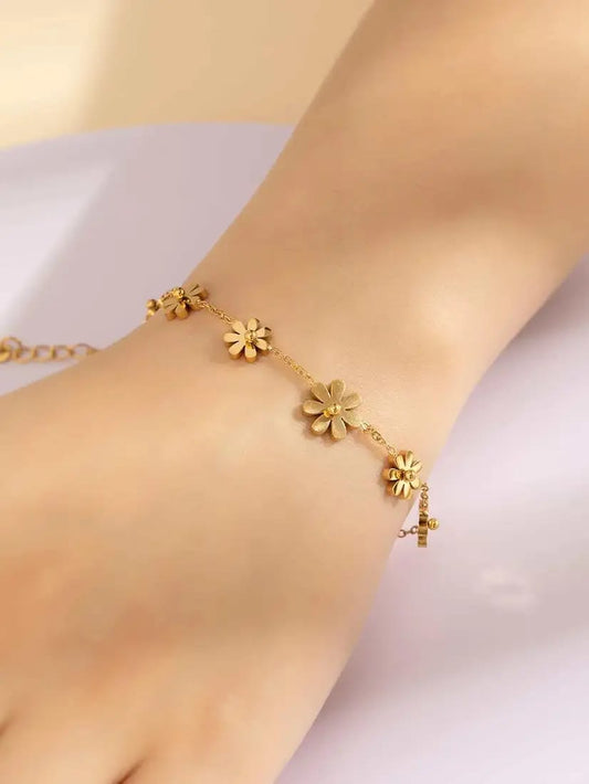 Daisy Essence 18K Gold PVD Chain Bracelet