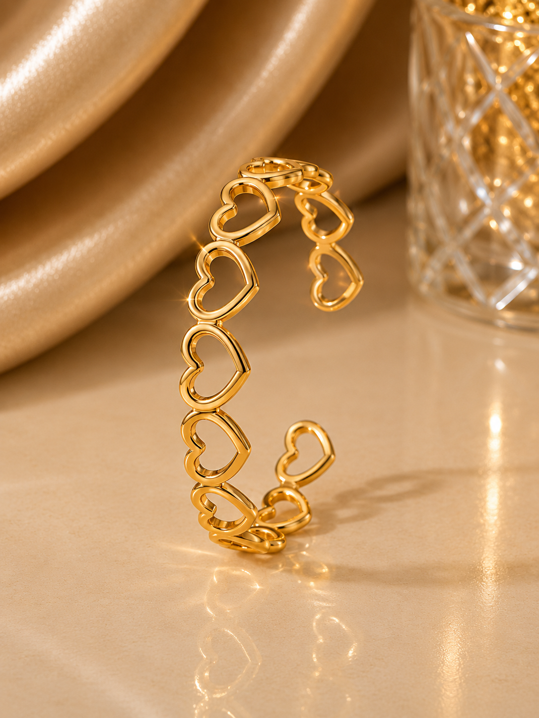 Calista Heartline Cuff