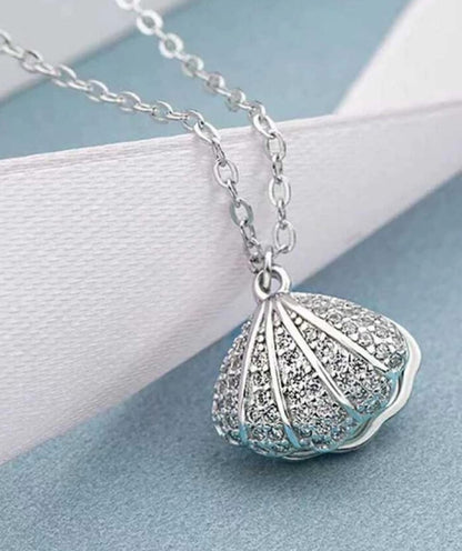 Sparkling Seashell Pendant with Pearl | Rodium Plated