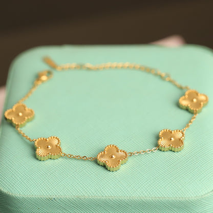 Elegant Clover 18K Gold PVD Necklace