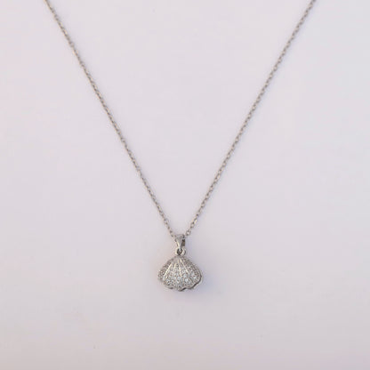 Sparkling Seashell Pendant with Pearl | Rodium Plated