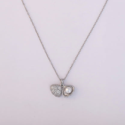Sparkling Seashell Pendant with Pearl | Rodium Plated