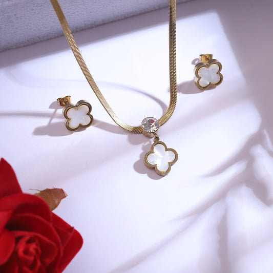 Celeste Bloom 18K Gold PVD Clover Set