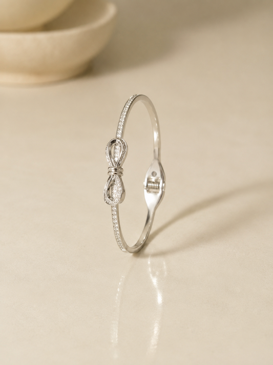 Calista Silver Knot