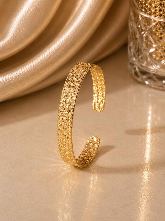 Calista Textured Luxe Cuff